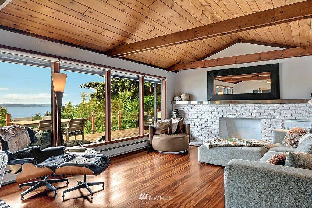 8499 Tillicum Road Southwest Seattle, WA 98136 - Photo 8 of 20