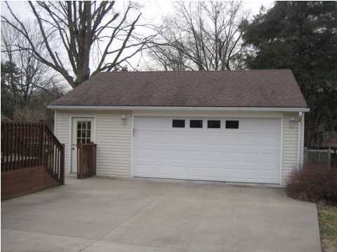 212 Wood Road Lyndon, KY 40222 - Photo 5 of 17 Additional Photo
