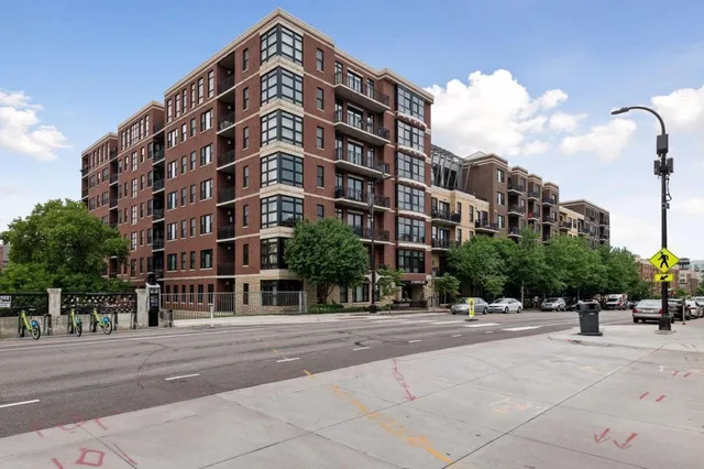 $2,575 | 401 North 2nd Street, Unit 305, Minneapolis, MN 55401