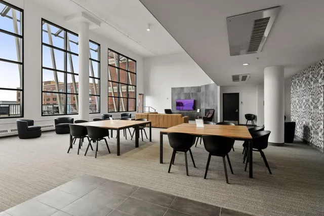 $2,575 | 401 North 2nd Street, Unit 305, Minneapolis, MN 55401