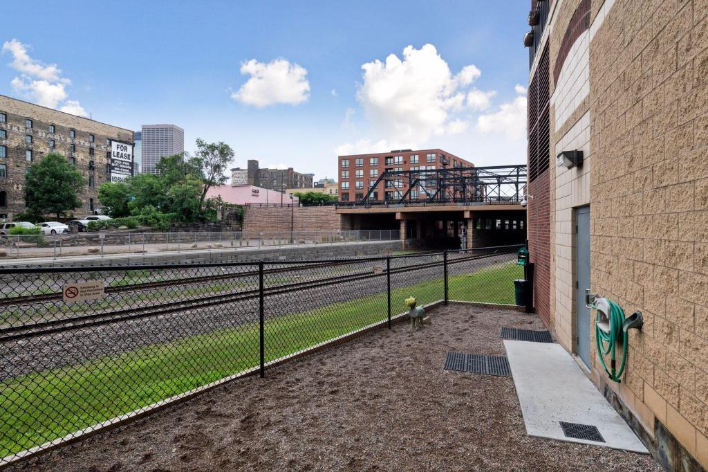 401 North 2nd Street, Unit 305 Minneapolis, MN 55401 - Photo 33 of 41