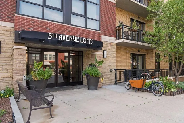 $2,575 | 401 North 2nd Street, Unit 305, Minneapolis, MN 55401