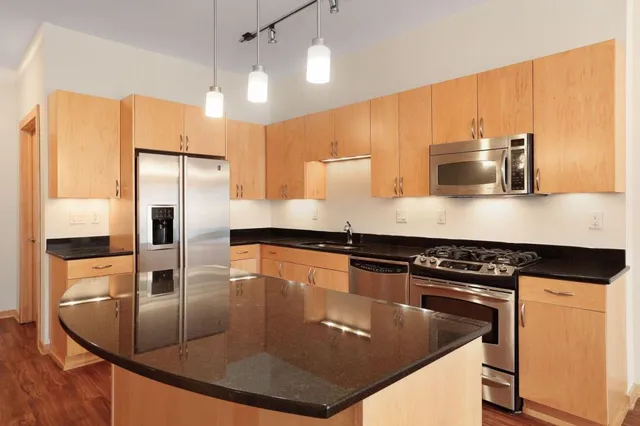 $2,575 | 401 North 2nd Street, Unit 305, Minneapolis, MN 55401