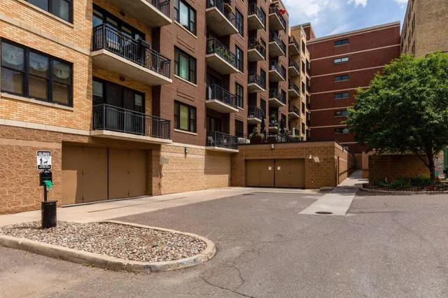 $2,575 | 401 North 2nd Street, Unit 305, Minneapolis, MN 55401