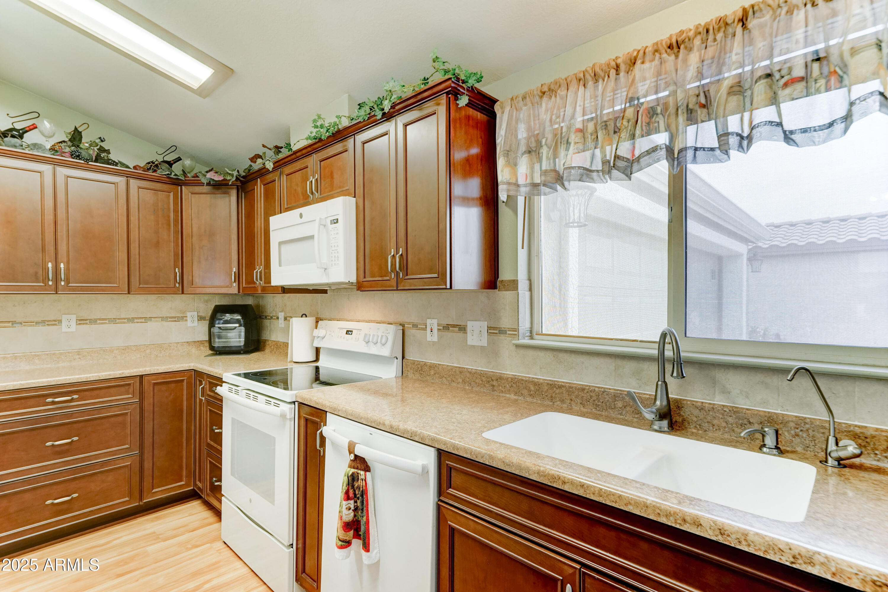 2101 South Meridian Road, Unit 99 Apache Junction, AZ 85120 - Photo 8 of 62 2101 S Meridian #99-8