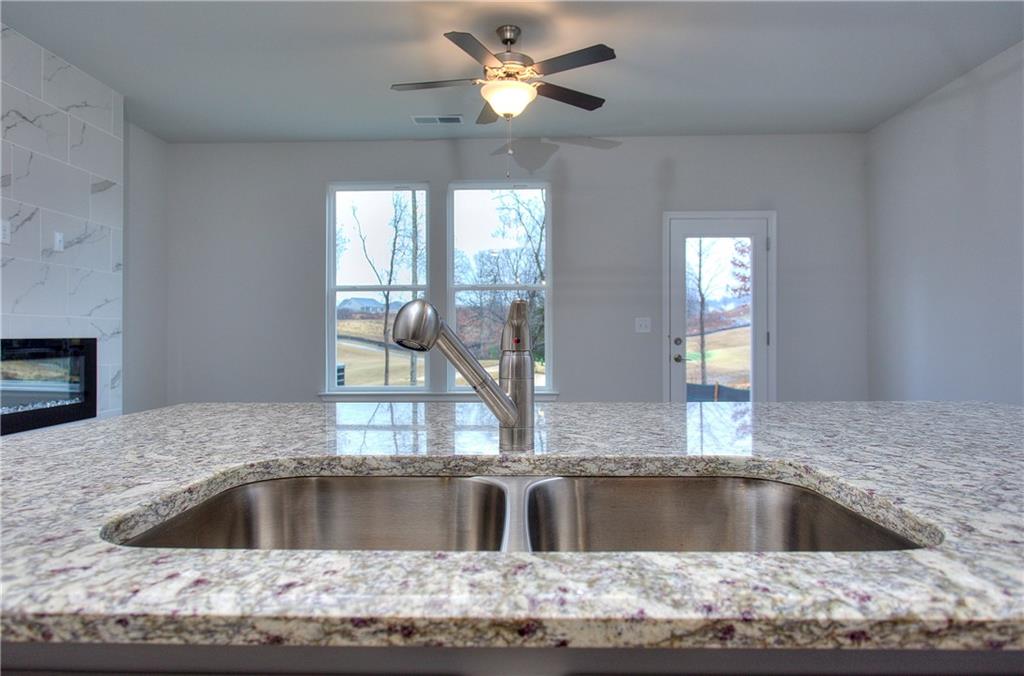115 Greenview Court Homer, GA 30547 - Photo 11 of 32 a view of kitchen counter top space