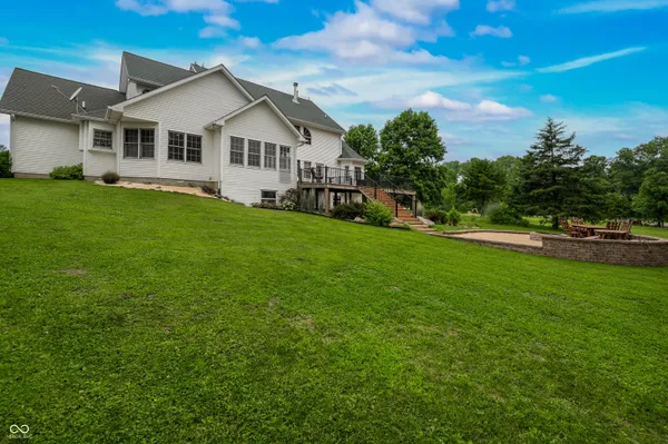 $799,900 | 15411 Highway 9, Hope, IN 47246