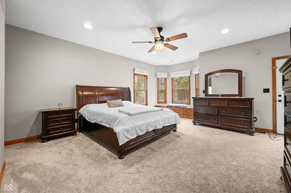 $799,900 | 15411 Highway 9, Hope, IN 47246