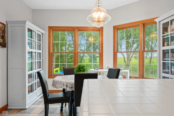 $799,900 | 15411 Highway 9, Hope, IN 47246