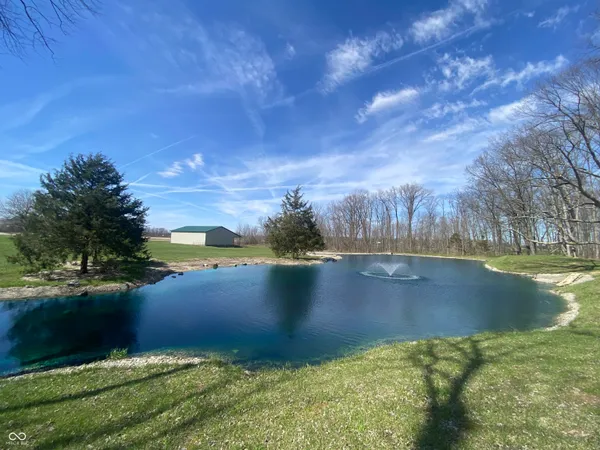 $799,900 | 15411 Highway 9, Hope, IN 47246