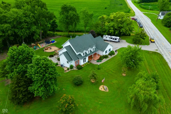 $799,900 | 15411 Highway 9, Hope, IN 47246