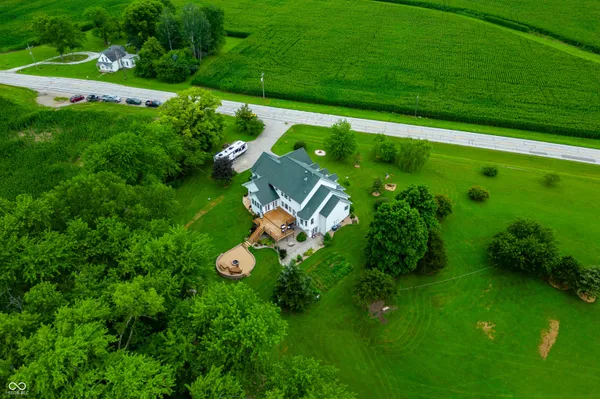 $799,900 | 15411 Highway 9, Hope, IN 47246