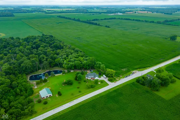 $799,900 | 15411 Highway 9, Hope, IN 47246