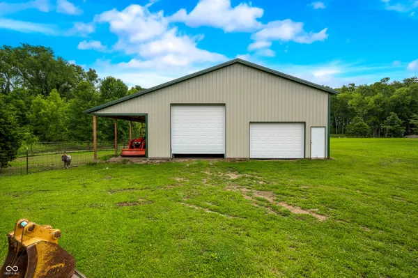$799,900 | 15411 Highway 9, Hope, IN 47246