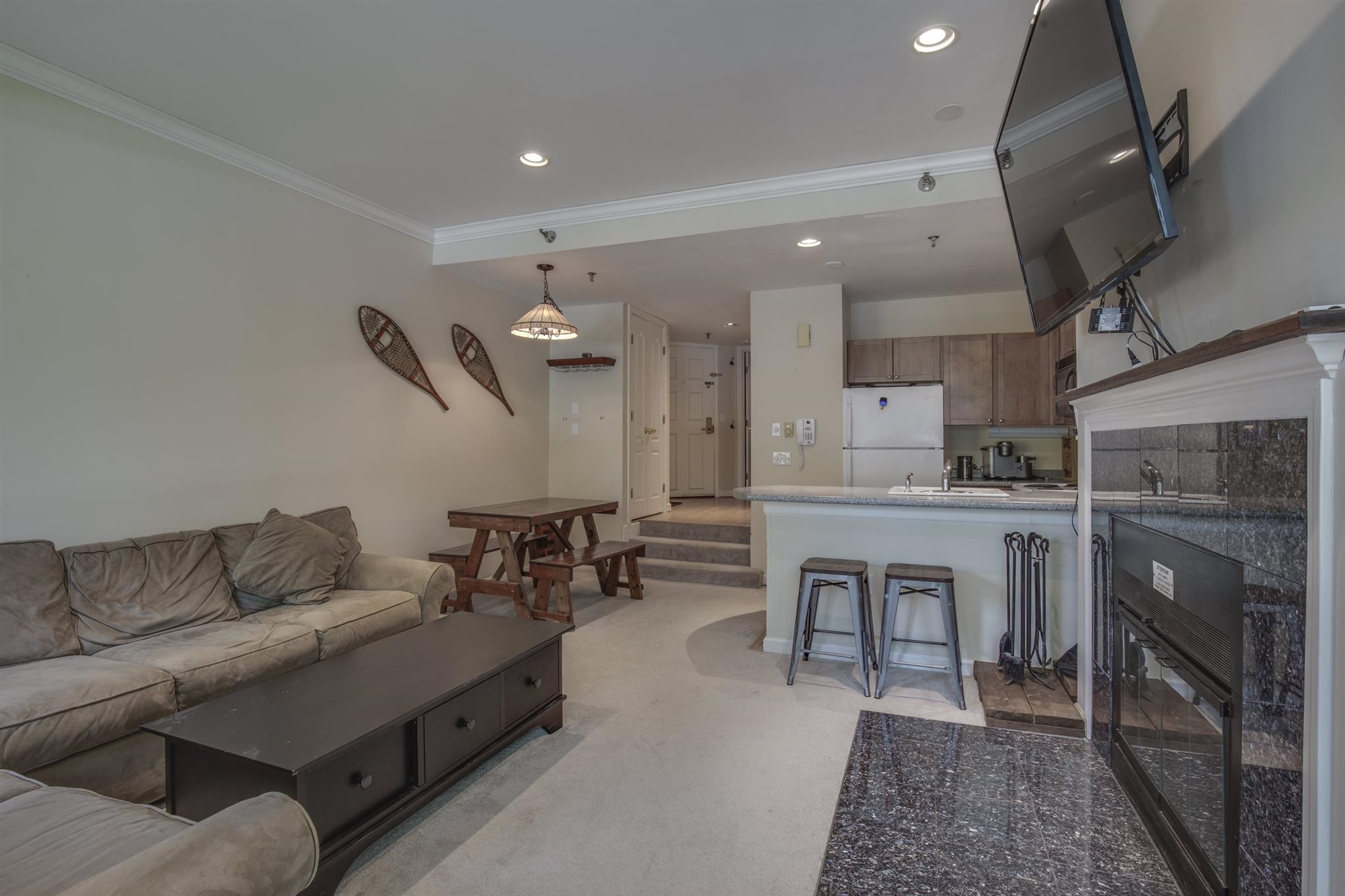 112 High Ridge Road, Unit D10 Killington, VT 05751 - Photo 3 of 13 Gallery Image 3