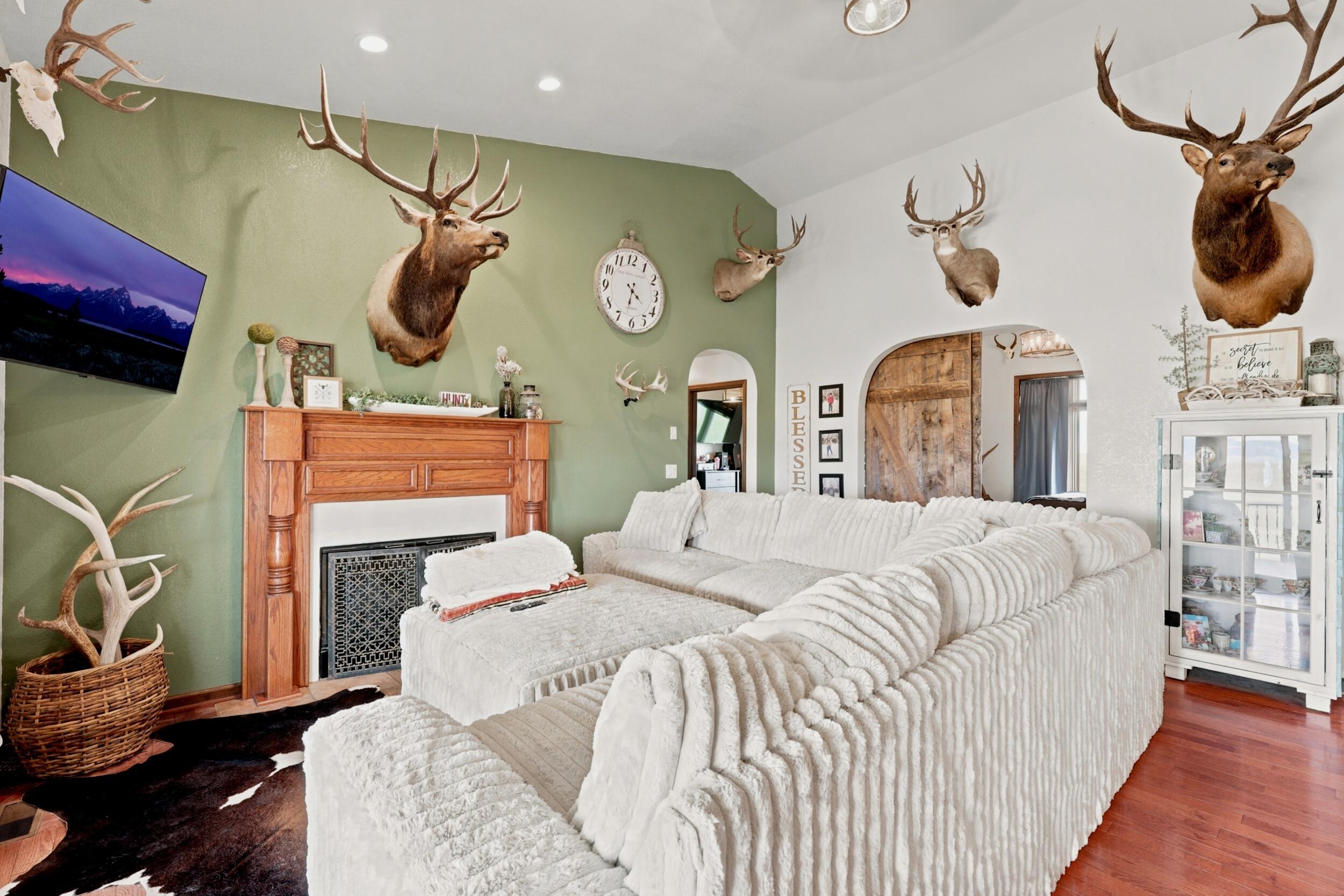 49 Wallows Creek Road Buffalo, WY 82834 - Photo 10 of 34 11