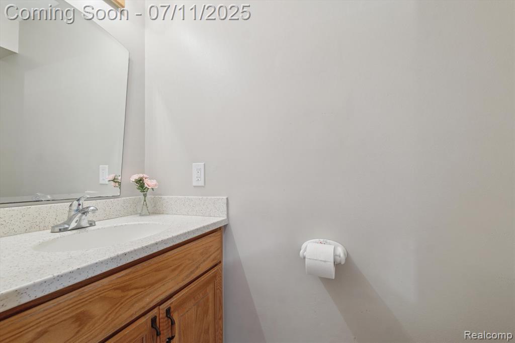 33981 Embassy Street Chesterfield, MI 48047 - Photo 25 of 51