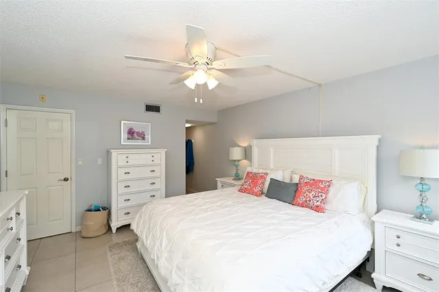 $5,000 | 1257 South Portofino Drive, Unit 36, Sarasota, FL 34242