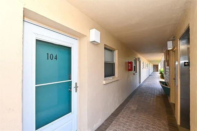 $5,000 | 1257 South Portofino Drive, Unit 36, Sarasota, FL 34242