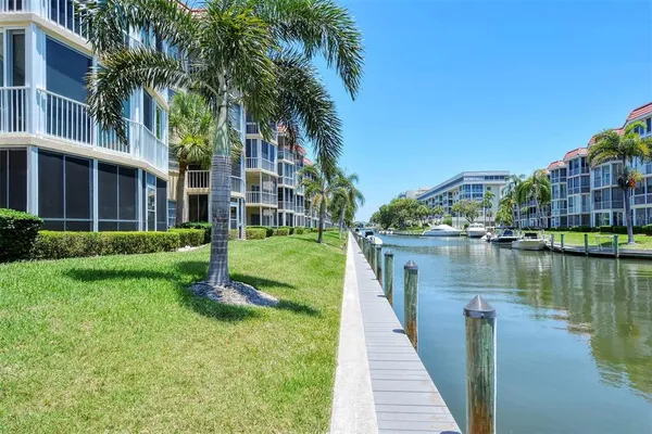 $5,000 | 1257 South Portofino Drive, Unit 36, Sarasota, FL 34242