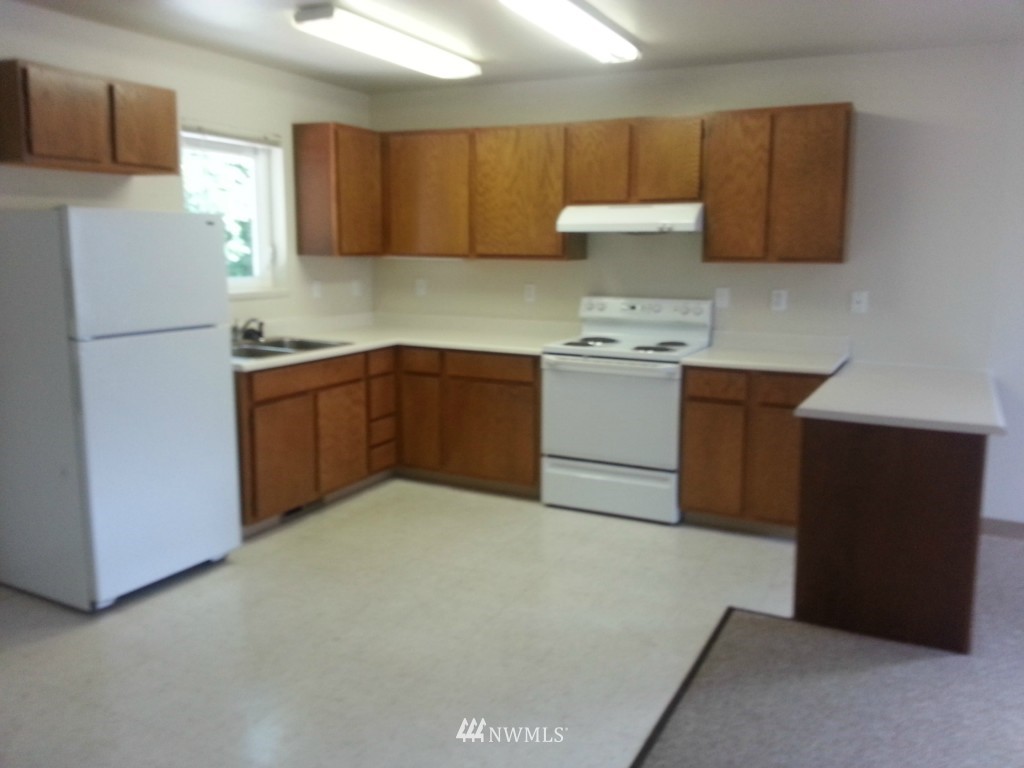 4105 East R Street Tacoma, WA 98404 - Photo 2 of 6