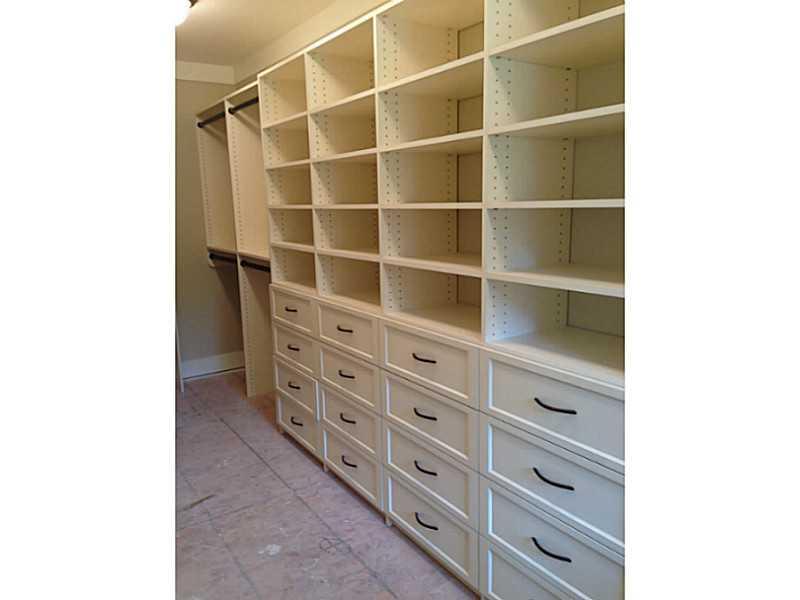 7773 Spring Mill Road Indianapolis, IN 46260 - Photo 15 of 19 Gallery Image 15