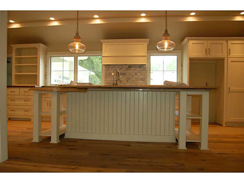 7773 Spring Mill Road Indianapolis, IN 46260 - Photo 9 of 19 Gallery Image 9