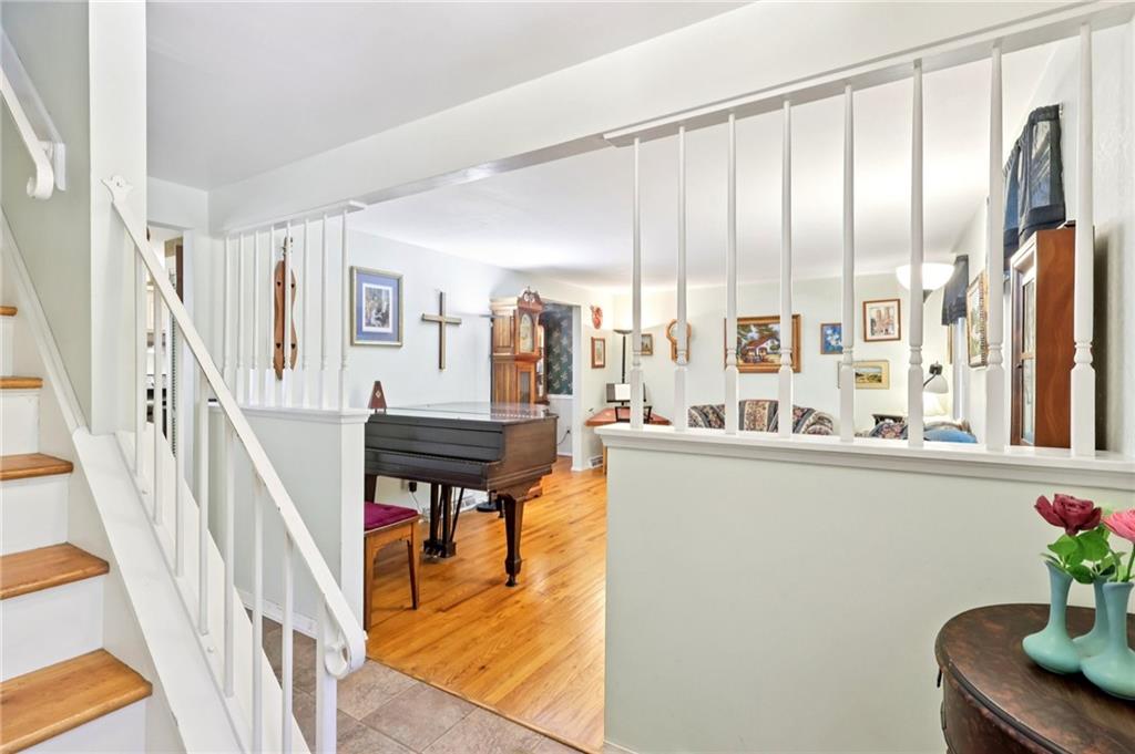 675 Blue Ridge Road Pittsburgh, PA 15239 - Photo 10 of 41