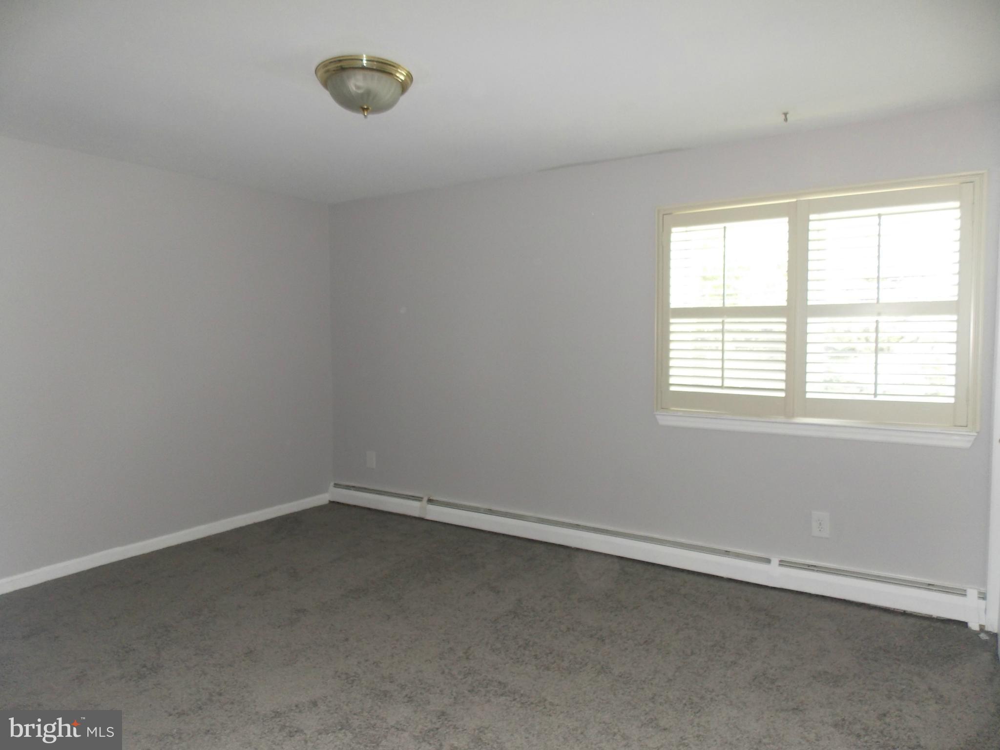 405 Walnut Ridge Drive Pottstown, PA 19464 - Photo 10 of 17 Gallery Image 10