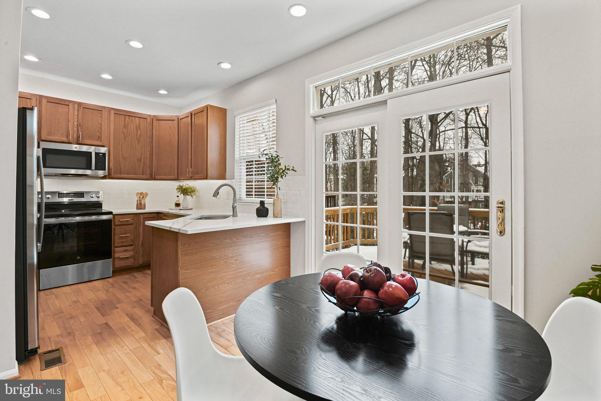 1271 Wild Hawthorn Way Reston, VA 20194 - Photo 18 of 55 Gallery Image 18