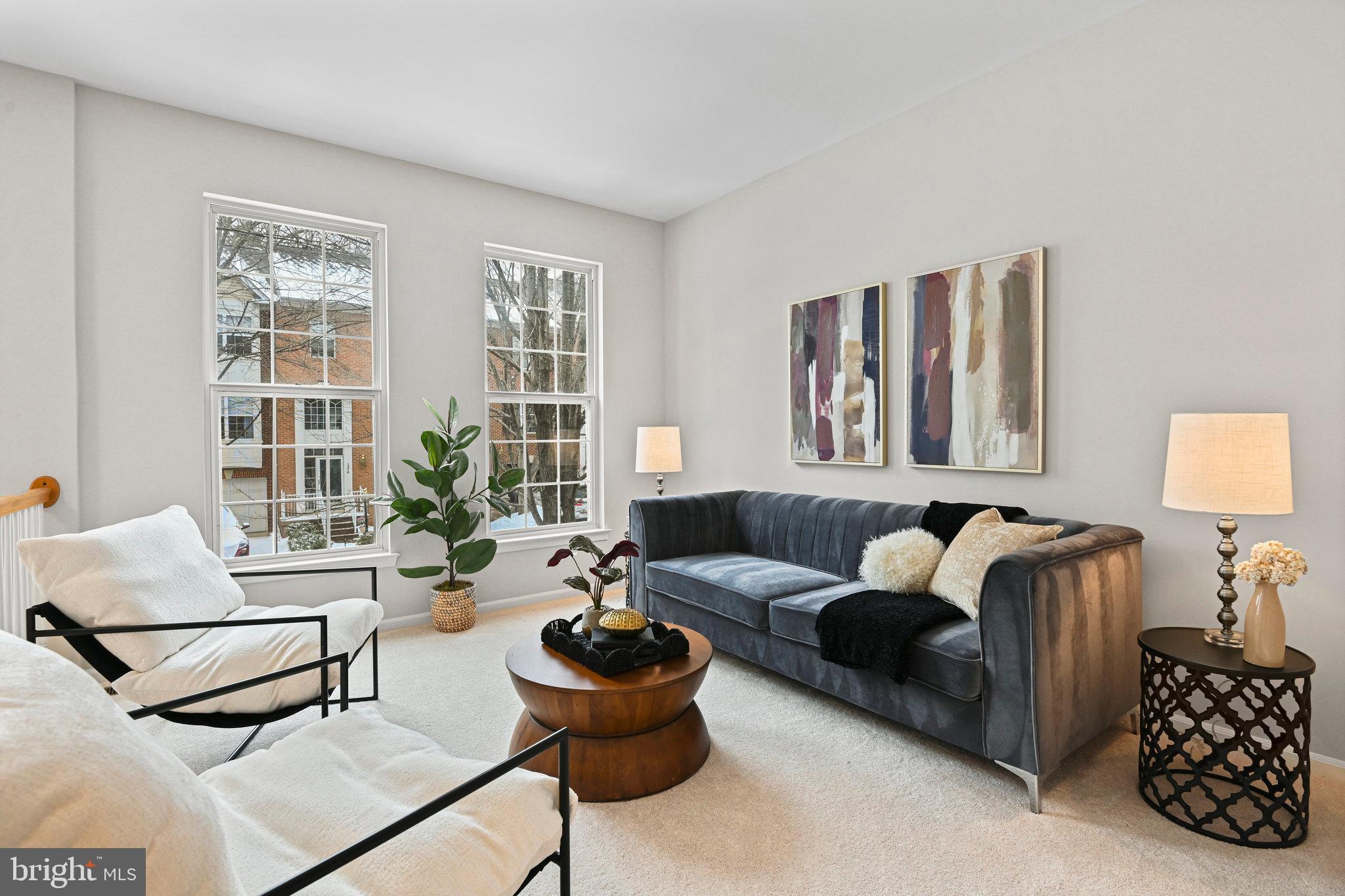 1271 Wild Hawthorn Way Reston, VA 20194 - Photo 3 of 55 Gallery Image 3