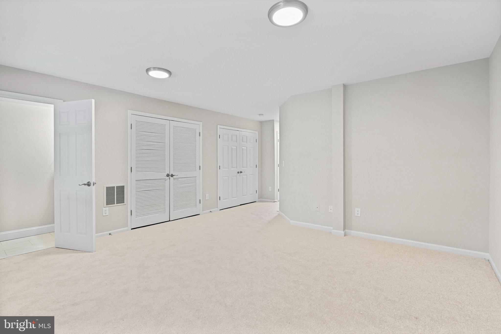 1271 Wild Hawthorn Way Reston, VA 20194 - Photo 35 of 55 Gallery Image 35