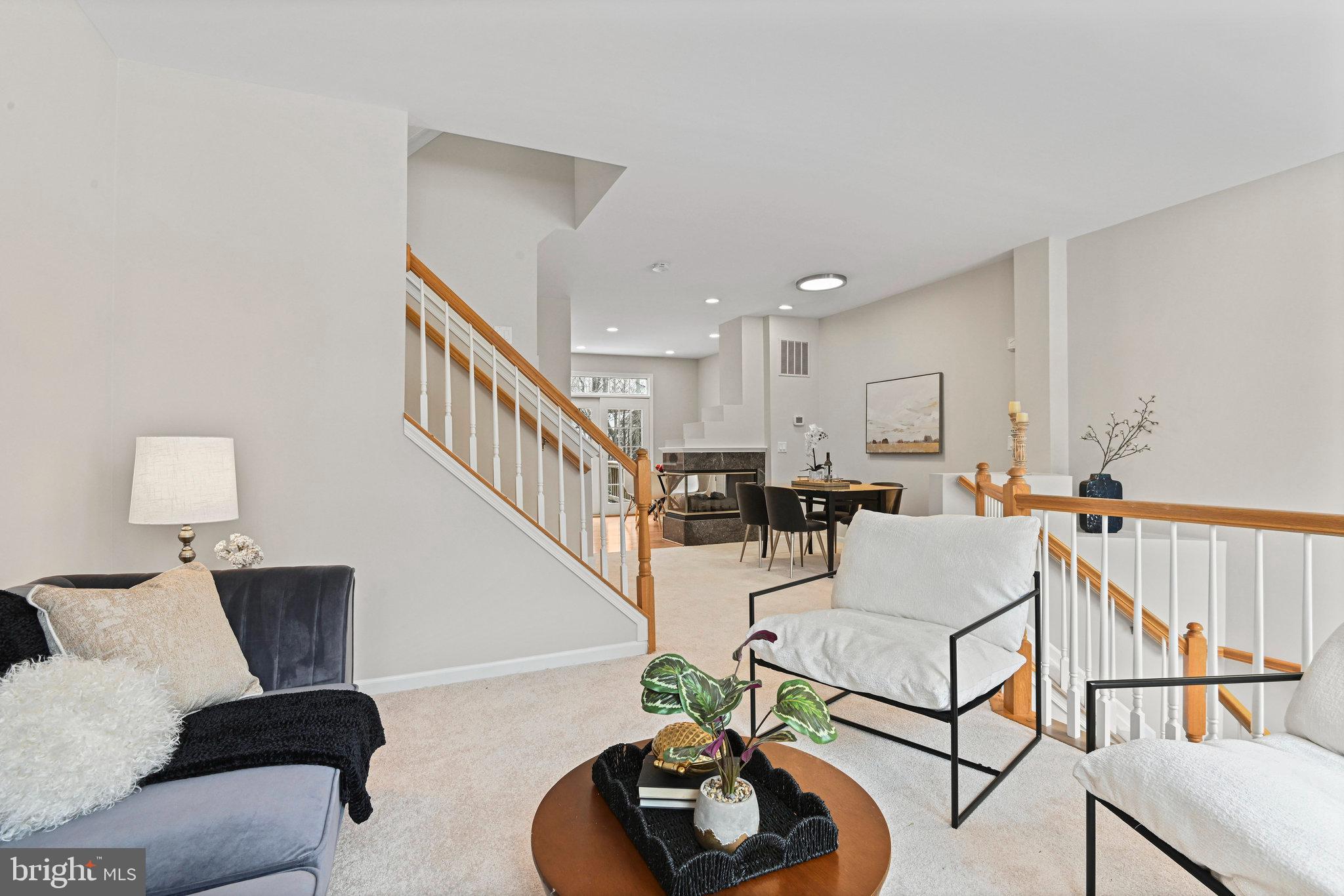 1271 Wild Hawthorn Way Reston, VA 20194 - Photo 4 of 55 Gallery Image 4