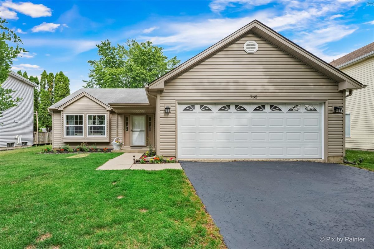 765 Thorndale Drive Elgin, IL 60120 - Photo 1 of 22
