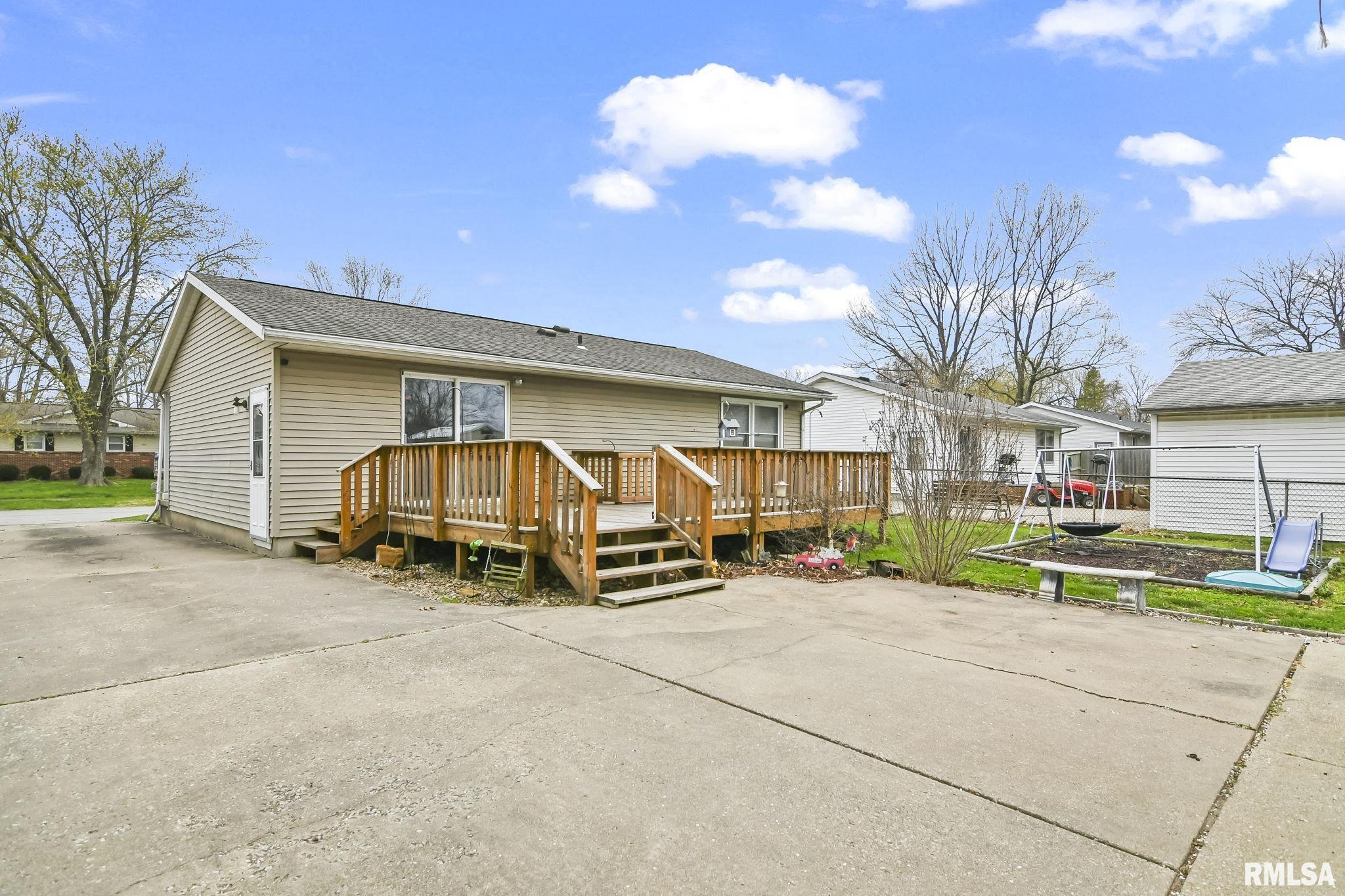 2913 East Griffiths Avenue Springfield, IL 62702 - Photo 18 of 20