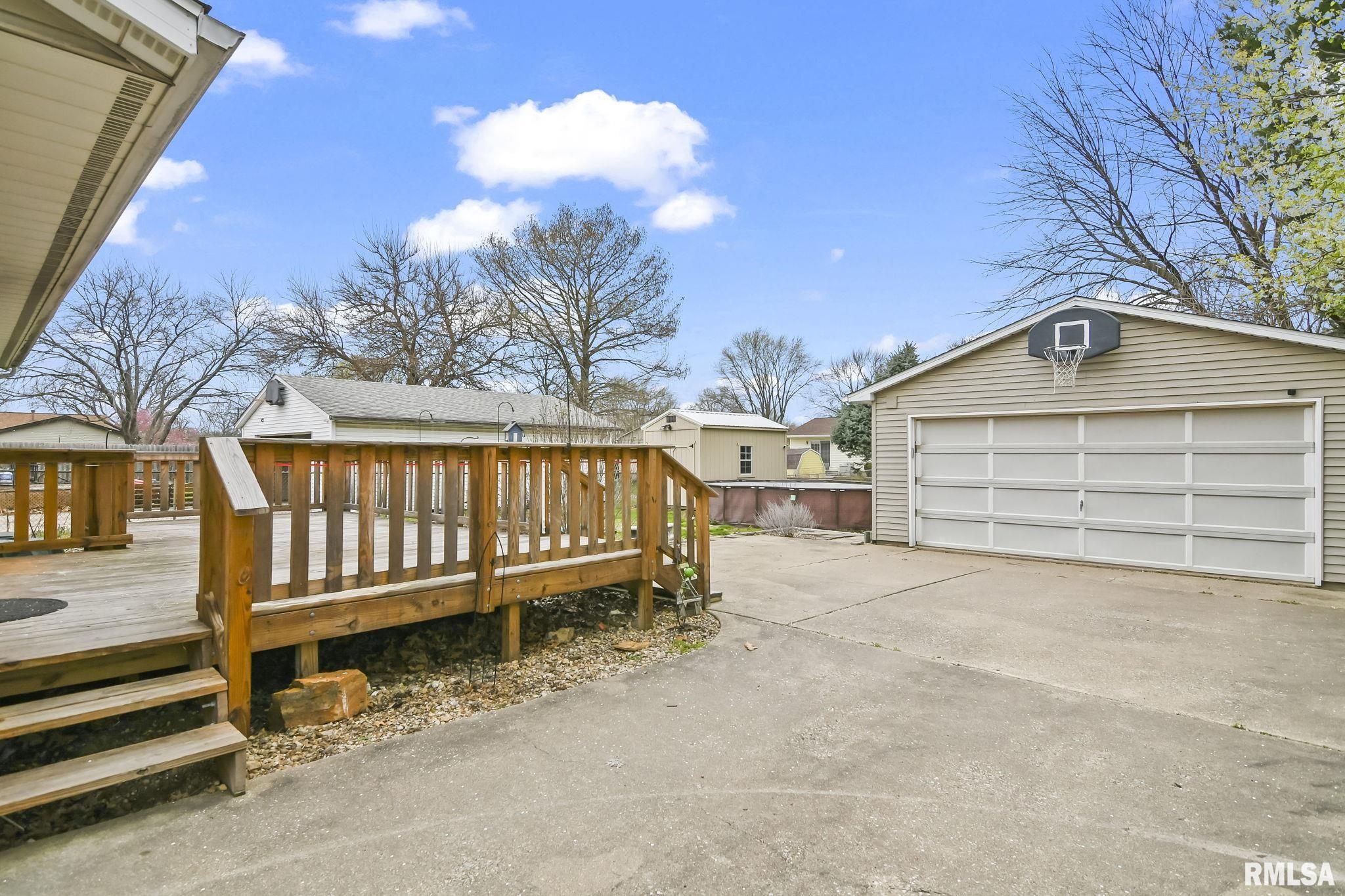 2913 East Griffiths Avenue Springfield, IL 62702 - Photo 19 of 20
