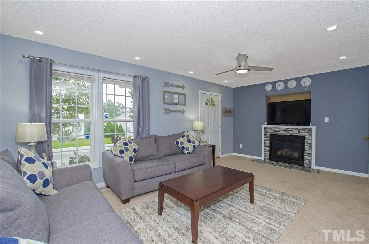 4400 Windstorm Way Raleigh, NC 27616 - Photo 3 of 20