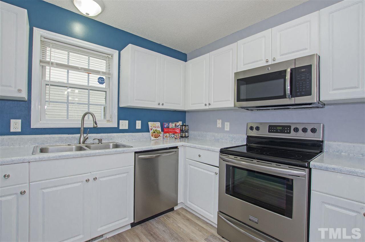 4400 Windstorm Way Raleigh, NC 27616 - Photo 6 of 20