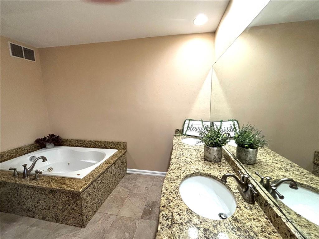 1358 26000 Road Parsons, KS 67357 - Photo 33 of 76