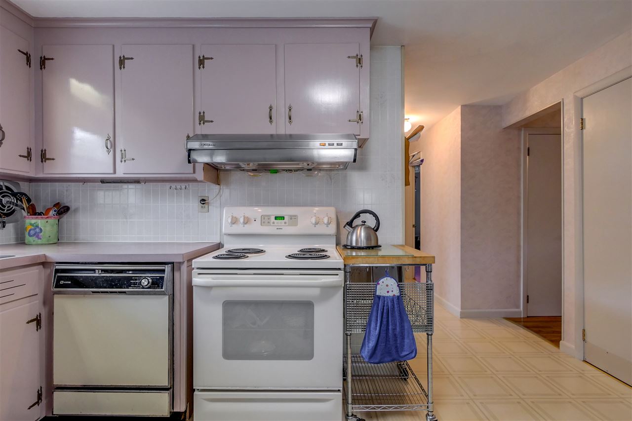 51 Bellevue Street Manchester, NH 03103 - Photo 13 of 40