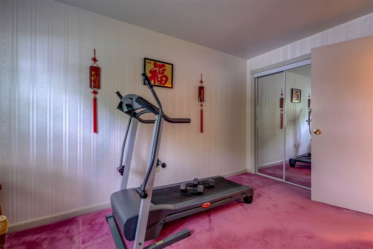 51 Bellevue Street Manchester, NH 03103 - Photo 23 of 40