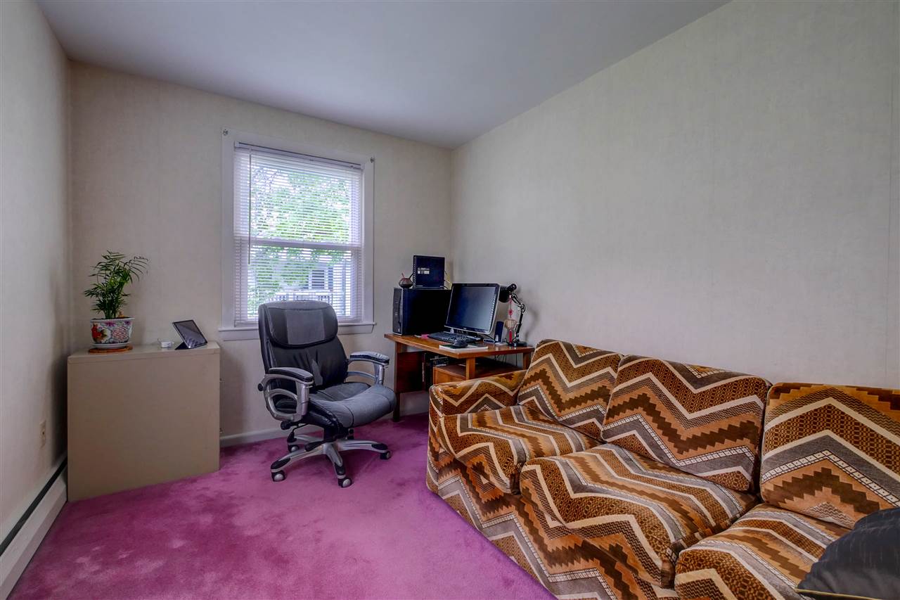 51 Bellevue Street Manchester, NH 03103 - Photo 25 of 40