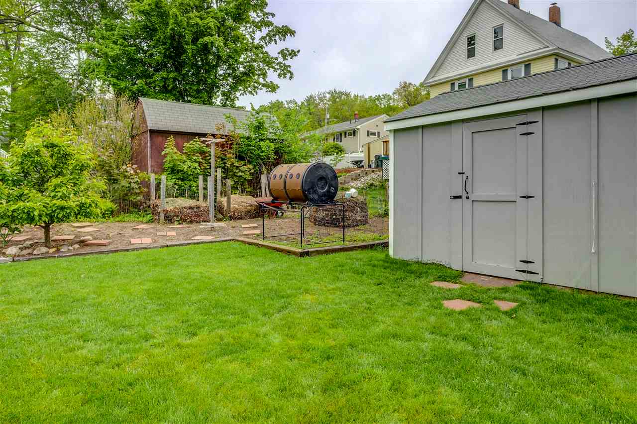 51 Bellevue Street Manchester, NH 03103 - Photo 36 of 40