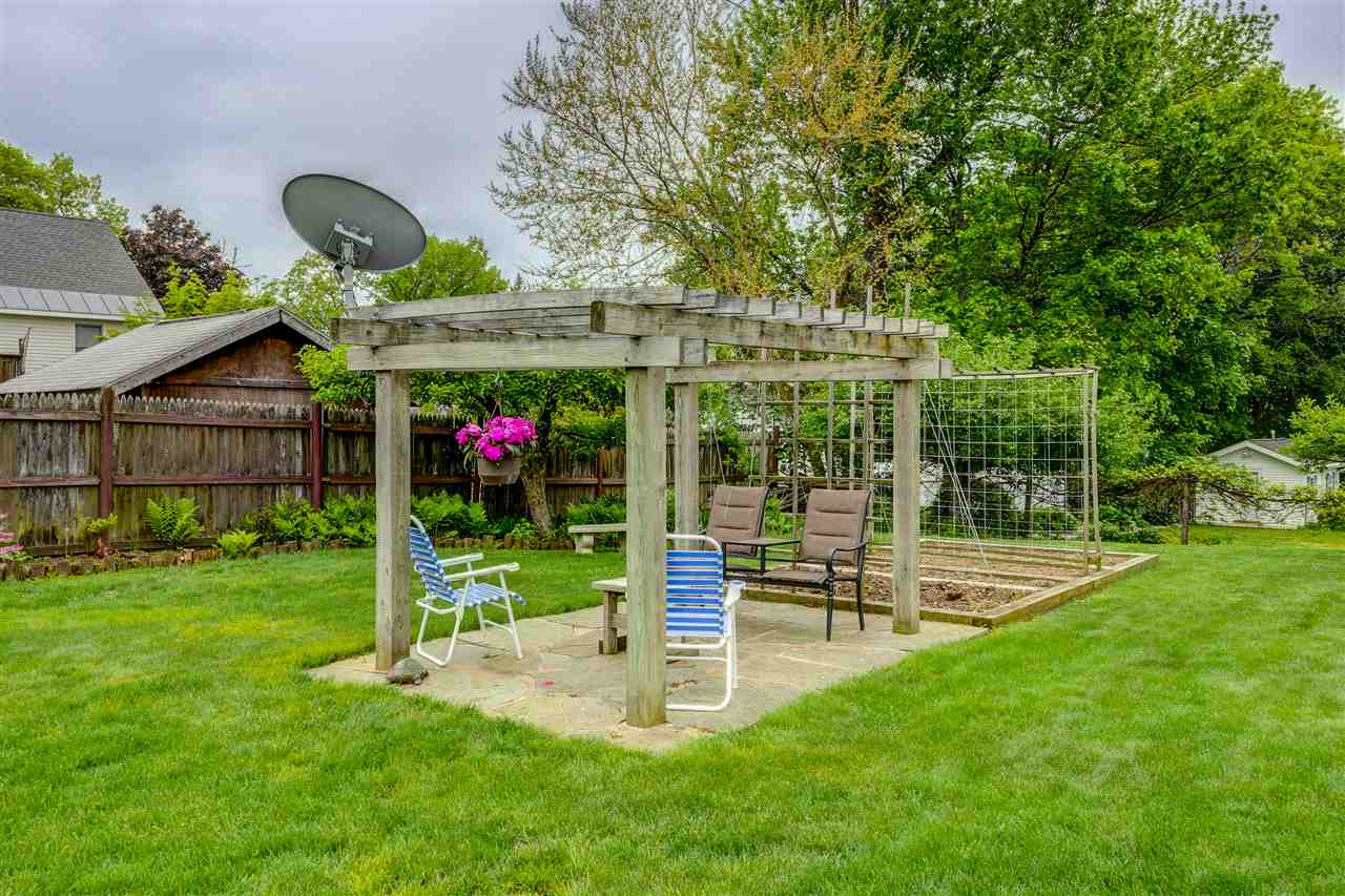 51 Bellevue Street Manchester, NH 03103 - Photo 38 of 40