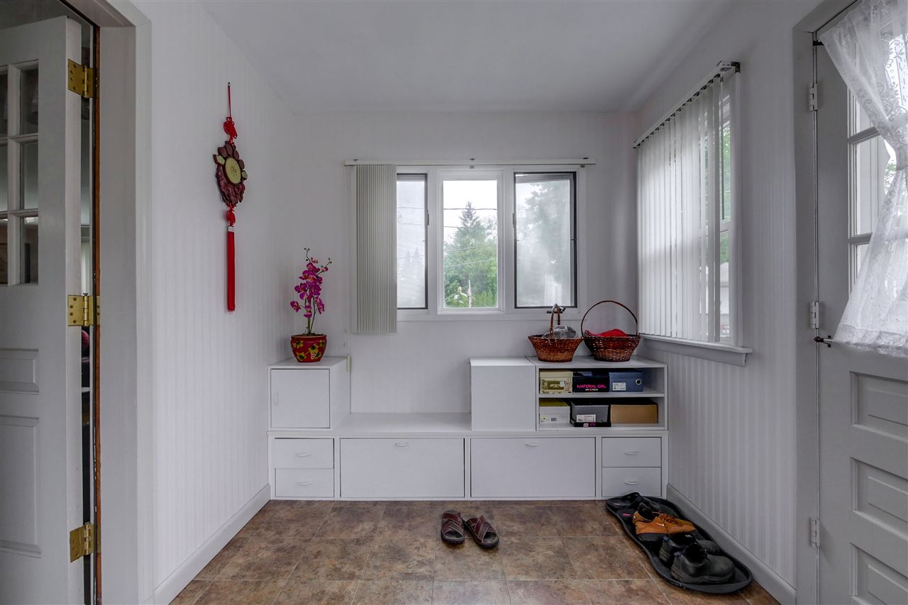 51 Bellevue Street Manchester, NH 03103 - Photo 6 of 40