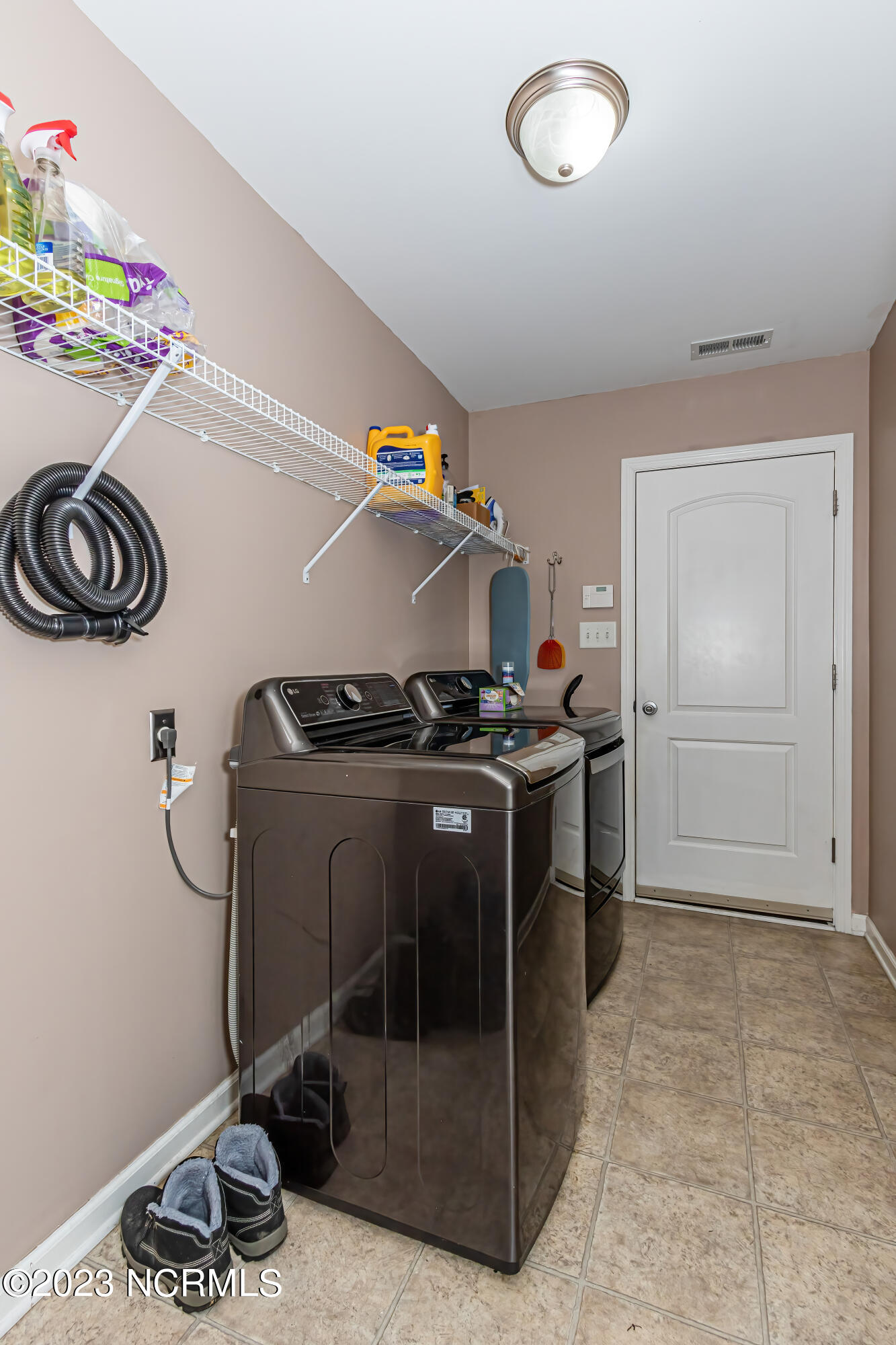 230 Merin Height Road Jacksonville, NC 28546 - Photo 45 of 67 Laundry area