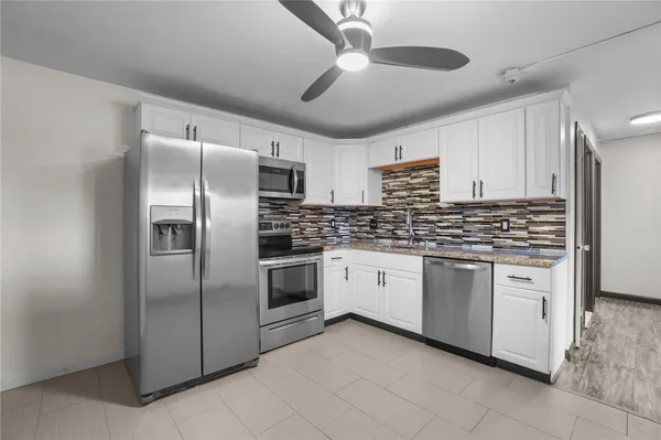 $2,000 | 2160 Mineral Spring Avenue, Unit 310, North Providence, RI 02911