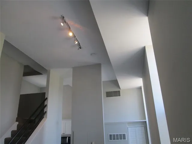 $1,425 | 1047 Lafayette Avenue, Unit E, St. Louis, MO 63104