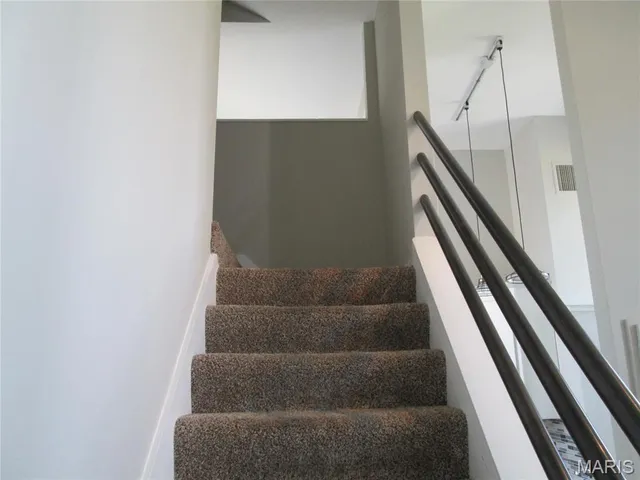 $1,425 | 1047 Lafayette Avenue, Unit E, St. Louis, MO 63104