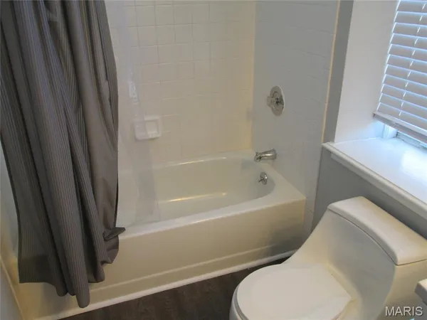 $1,375 | 1047 Lafayette Avenue, Unit E, St. Louis, MO 63104